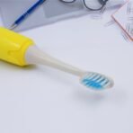 Adult Waterproof Electric Toothbrush Head Battery Operated Toothbrush (1 Pc Battery Not Included Mix Color) - Image 4