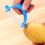 Vegetable and Fruit Peeler For kitchen Use - Image 3