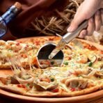 STAINLESS STEEL PIZZA CUTTER/PASTRY CUTTER/SANDWICHES CUTTER - Image 3